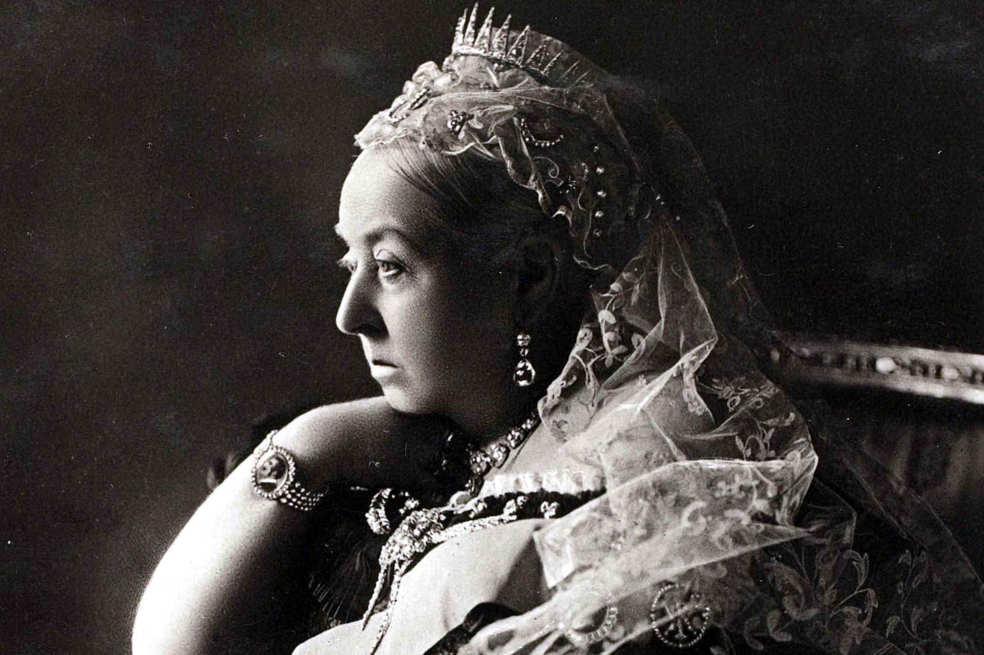 Victoria-les-amours-d-une-reine.jpg (354 KB)